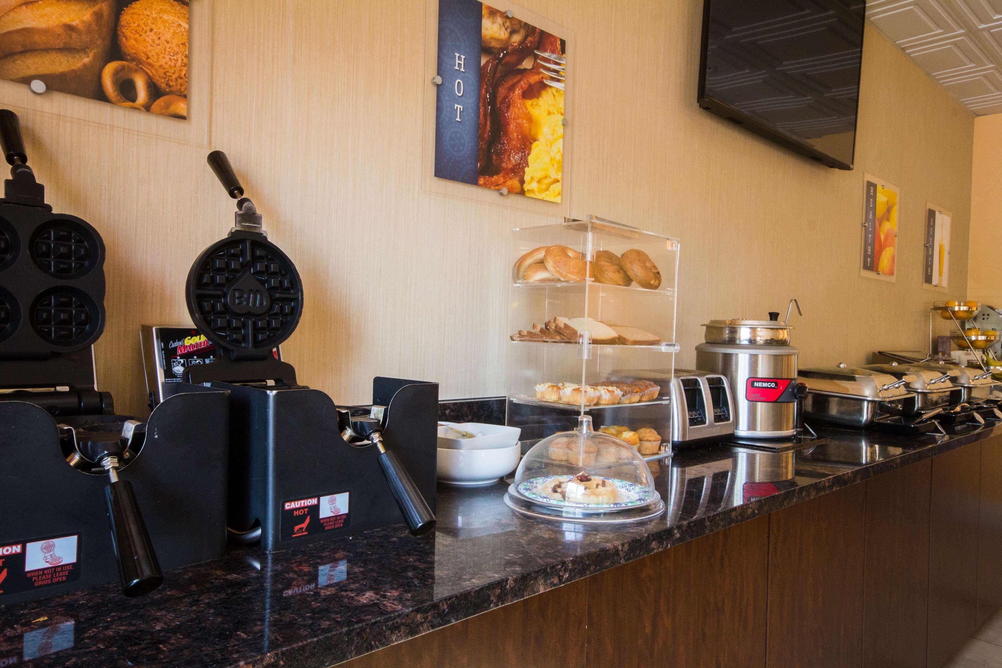 Best Western Brighton Inn Esterno foto